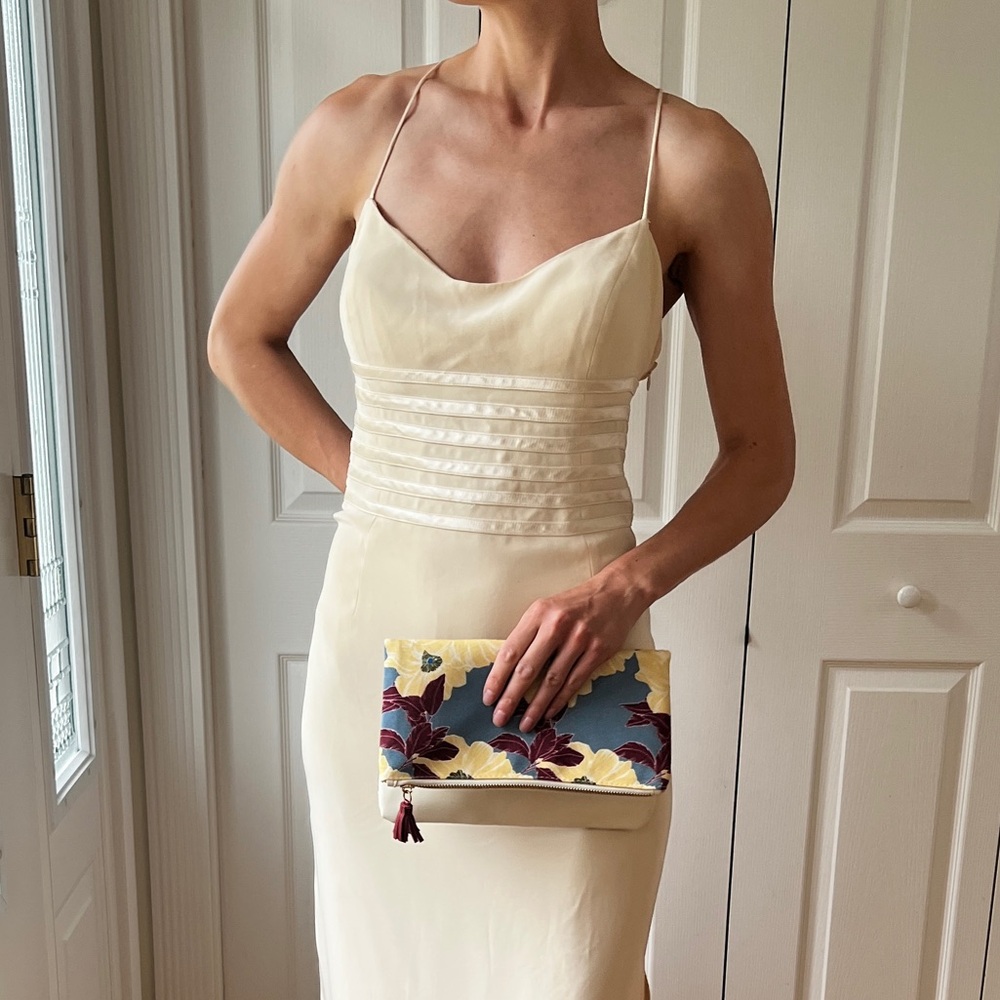 Y2K Elegant Cream Evening Gown - Picture 10 of 10
